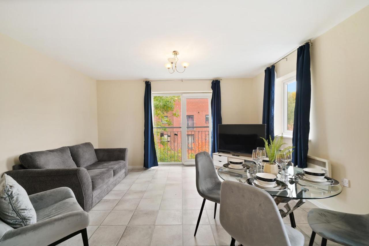 Peaceful 2Br Flat With Historic Bottle Kilns View & Free Parking Located Near City Centre Stoke-on-Trent Εξωτερικό φωτογραφία