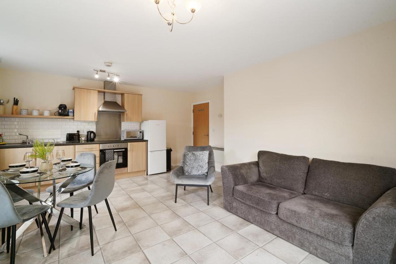 Peaceful 2Br Flat With Historic Bottle Kilns View & Free Parking Located Near City Centre Stoke-on-Trent Εξωτερικό φωτογραφία