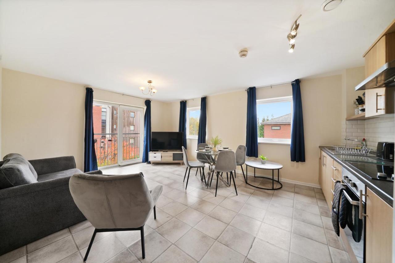 Peaceful 2Br Flat With Historic Bottle Kilns View & Free Parking Located Near City Centre Stoke-on-Trent Εξωτερικό φωτογραφία