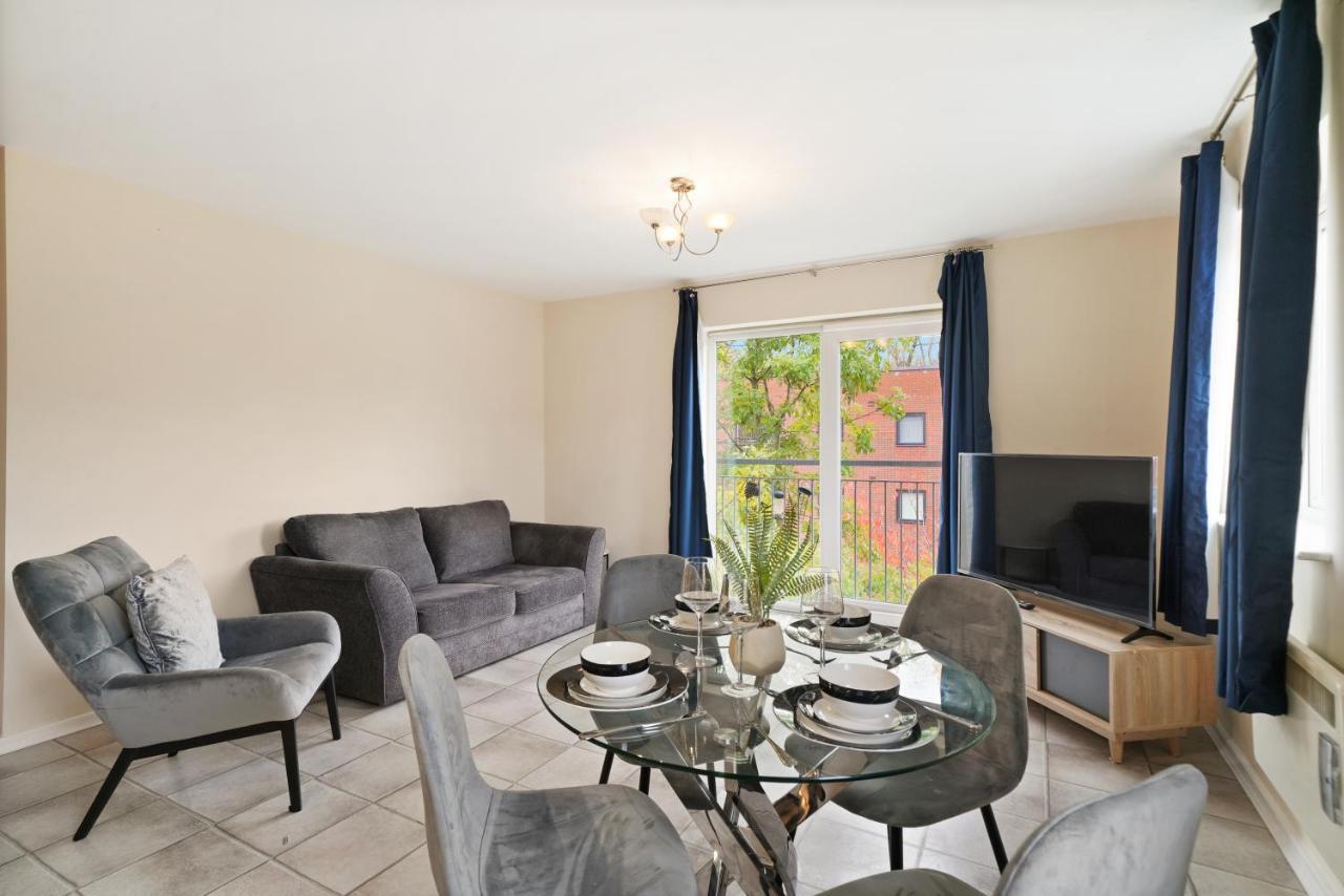 Peaceful 2Br Flat With Historic Bottle Kilns View & Free Parking Located Near City Centre Stoke-on-Trent Εξωτερικό φωτογραφία